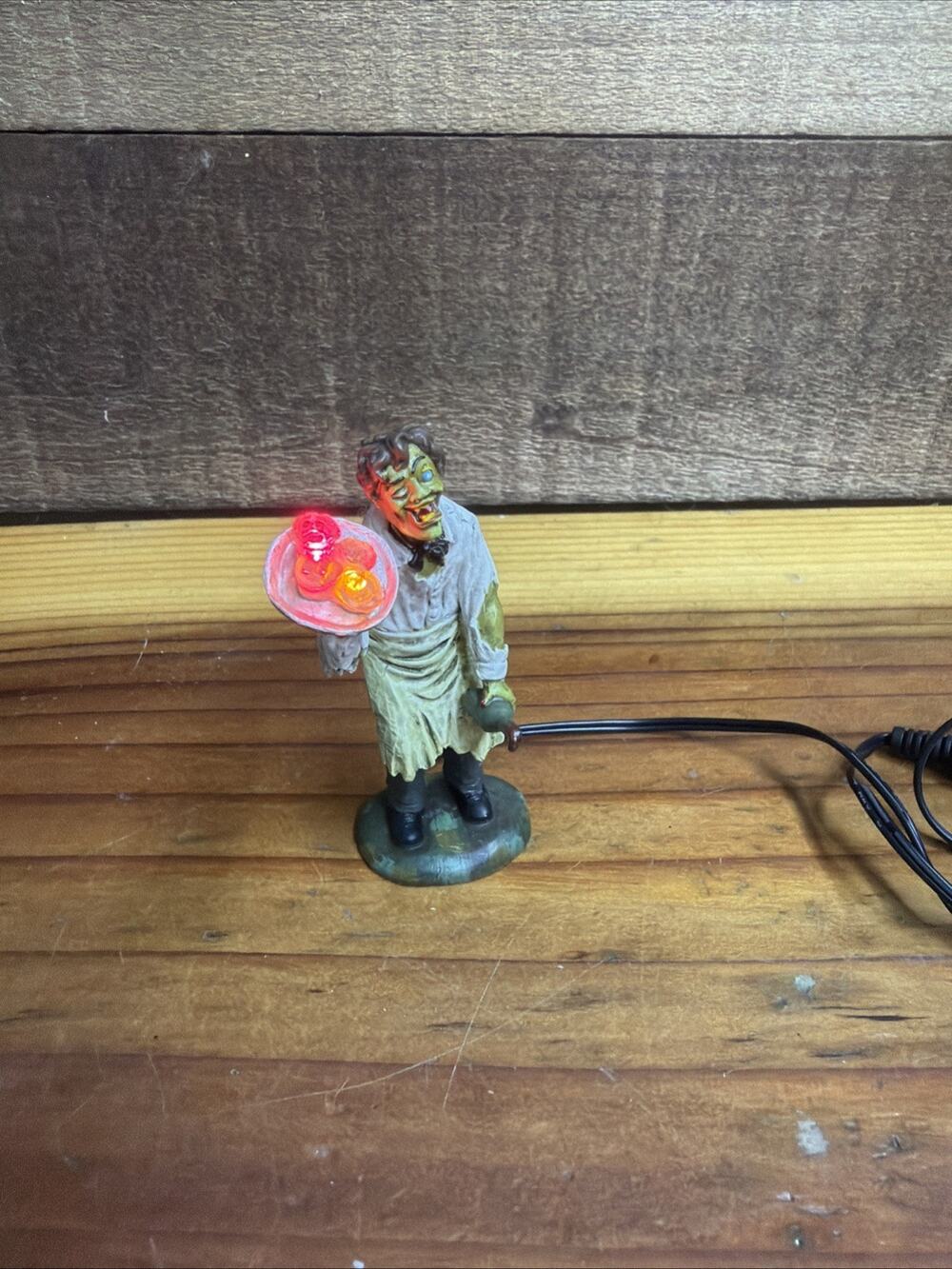 Dept 56 Halloween Lighted Don’t Forget To Tip Your Server #809361 In Box